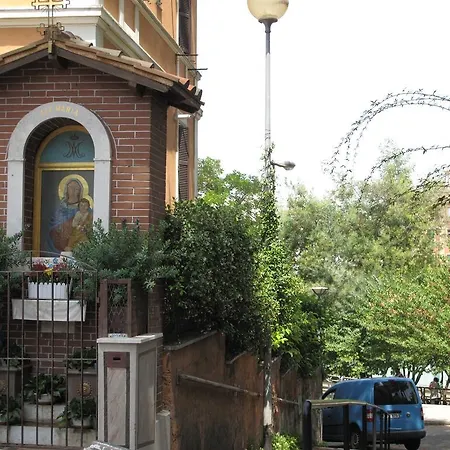 Casa Vacanze Ferrari Al Vaticano Дом отдыха