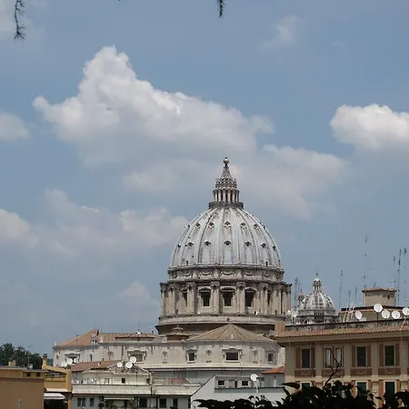 Casa Vacanze Ferrari Al Vaticano Дом отдыха *